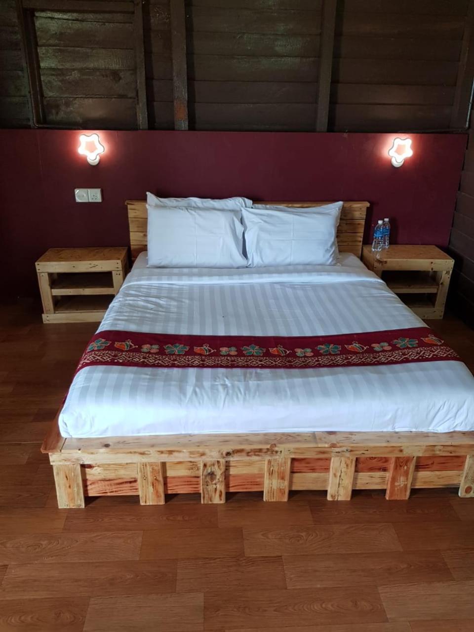 Serumpun Padi Emas Resort Teluk Bakau Luaran gambar